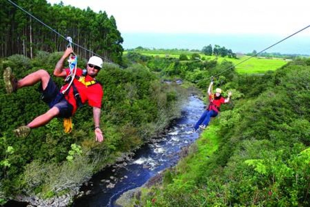 Umauma Falls 9-Line Zipline Tour